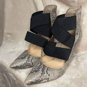 Vince Camuto Strappy Stretch‎ Band printed Heels